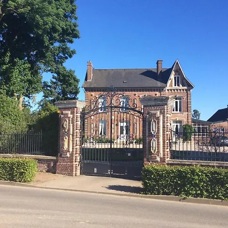 L'hostellerie Du Chateau Bed and Breakfast