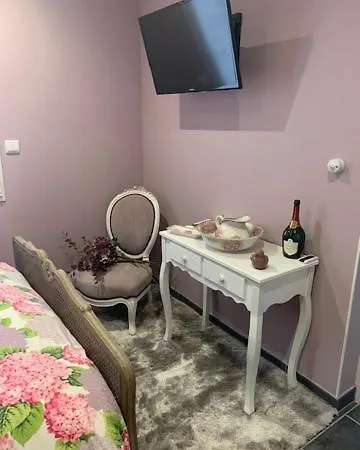 Couette-café L'hostellerie Du Chateau Mesnil-Saint-Nicaise