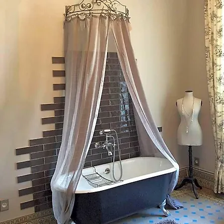 L'hostellerie Du Chateau Mesnil-Saint-Nicaise