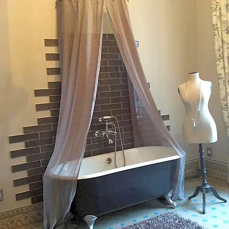 L'hostellerie Du Chateau Oda ve Kahvaltı 4*